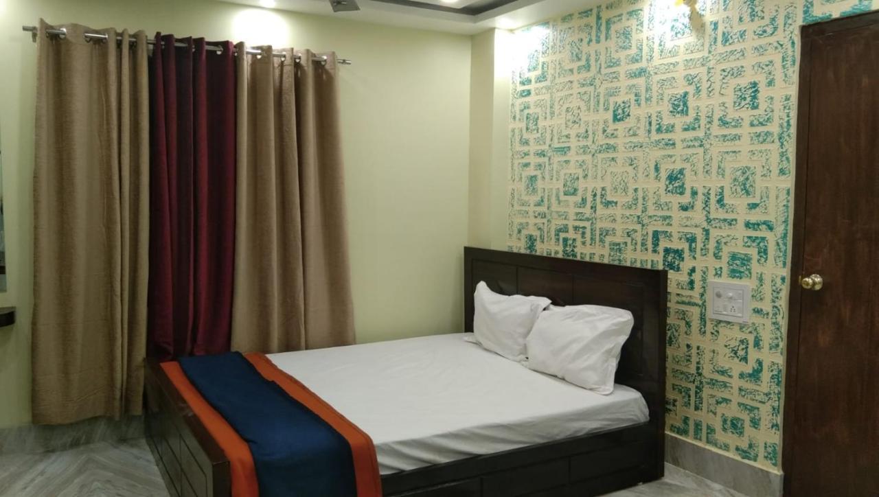 Dubby Indian Hotel Inn ! 普里 外观 照片