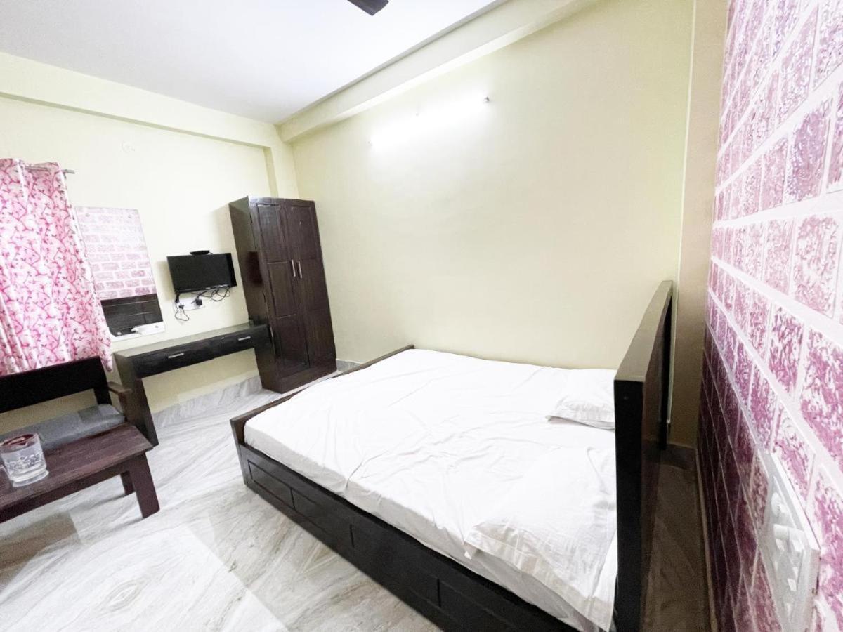 Dubby Indian Hotel Inn ! 普里 外观 照片